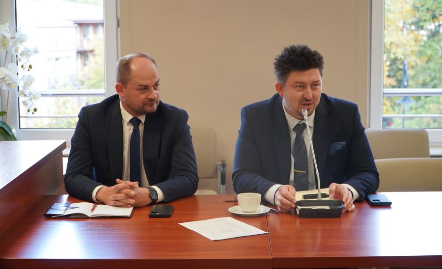 W płońskim starostwie odbyło posiedzenie sztabu kryzysowego. Szkoły średnie były dziś zamknięte